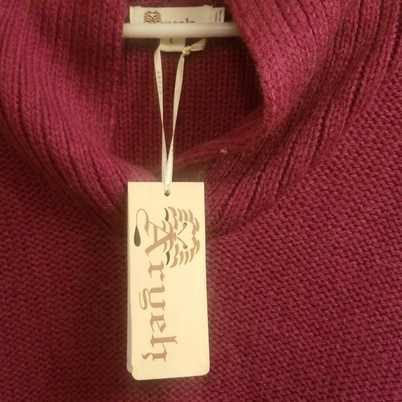 Nwt Magenta cap sleeve cowl neck sweater - Picture 2 of 7